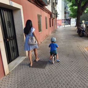 Rocío, Familia en Sevilla