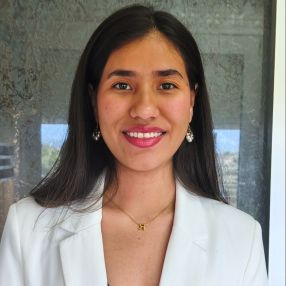 Rosa, Niñera o canguro en Manresa
