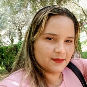Ligia, Babysitter in Alalpardo