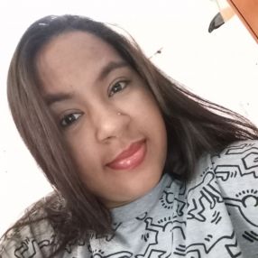 Stephania, Babysitter in Artés