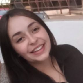 Leonor, Niñera o canguro en Güimar