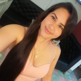 Danay, Babysitter in Candás