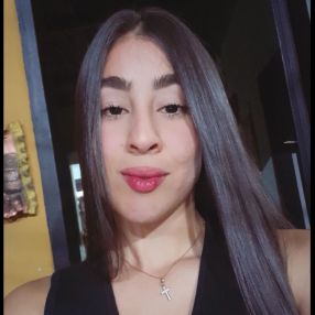 Enyerlin, Niñera o canguro en Villamarchante