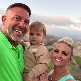 Mike, Familia en Cala de Bou