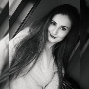 Raquel, Niñera o canguro en Piles