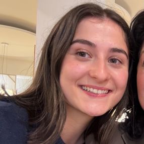 Leire, Niñera o canguro en Eibar