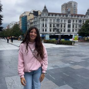 Lucia, Niñera o canguro en Horche