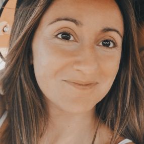 Miriam, Niñera o canguro en Hellín