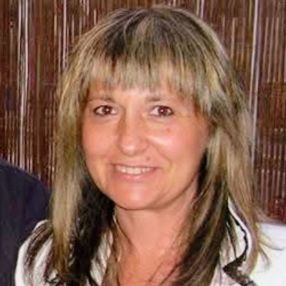 Elena, Niñera o canguro en Cuarte de Huerva