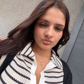 Salma, Niñera o canguro en El Bebedero