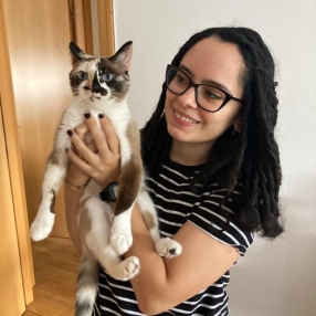Mariana, Babysitter in La Coruña