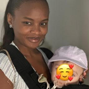Nídia, Babysitter in València