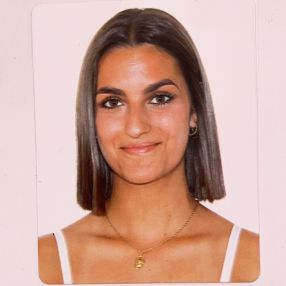 Raquel, Niñera o canguro en Nigrán