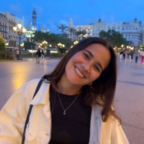 Luciana, Niñera o canguro en Las Palmas