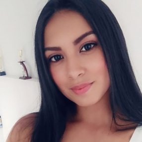 Alejandra, Babysitter in El Álamo