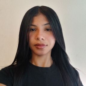 Claribel, Niñera o canguro en El Barco de Valdeorras