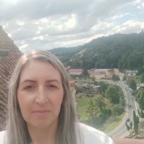 Verónica, Niñera o canguro en Moguer