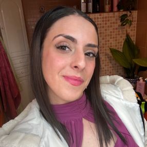 Yohana, Niñera o canguro en Montilla
