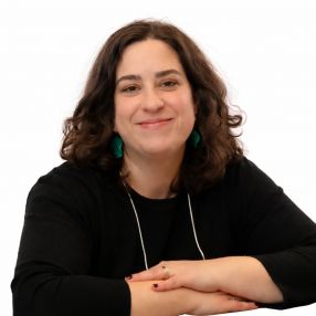 Raquel, Niñera o canguro en Dúrcal