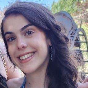 Julia, Niñera o canguro en Almagro
