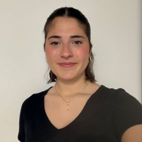 Maialen, Babysitter in Lezo