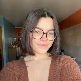 Laia, Niñera o canguro en Ferrerías