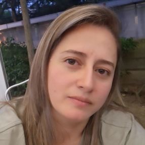 Paula Tatiana, Niñera o canguro en Palencia