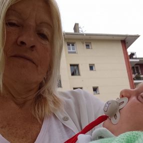Laura, Niñera o canguro en Ugeraga