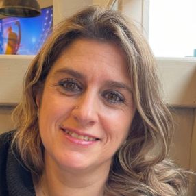 M.Alexandra, Niñera o canguro en Soto del Real