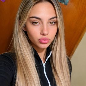 Esther María, Babysitter in La Gineta