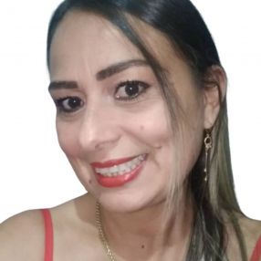 Yennis, Babysitter in San Fernando