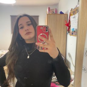 Nadira Maria, Niñera o canguro en Puerto Lumbreras