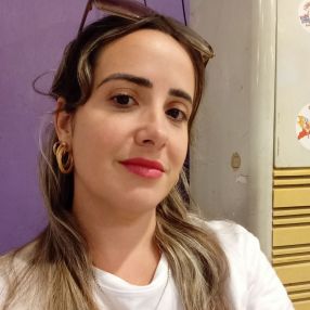 Suset, Niñera o canguro en Narón