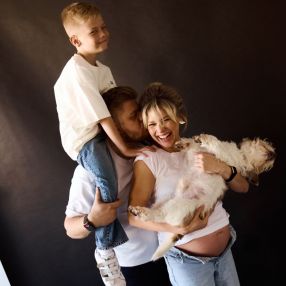 Katya, Familia en Barcelona