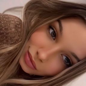 Claudia, Niñera o canguro en Talavera la Real