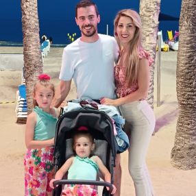 Victor, Family in Argés