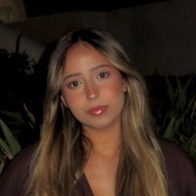 Beatriz, Niñera o canguro en Alegría