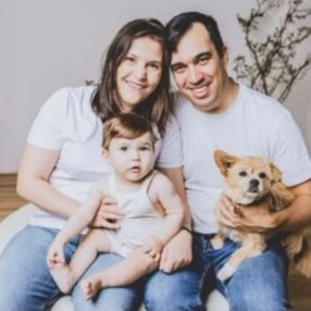 Iván, Familia en Pontevedra
