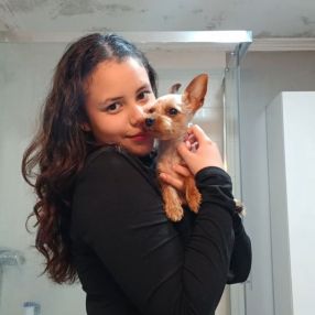 Evelyn tatiana, Niñera o canguro en Marín