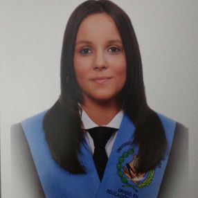 Sara, Niñera o canguro en Olivenza