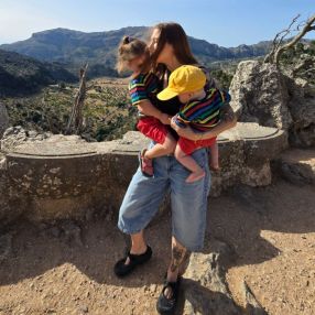 Chloe, Familia en Esporles