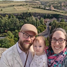Débora María, Family in San Cristóbal de Segovia