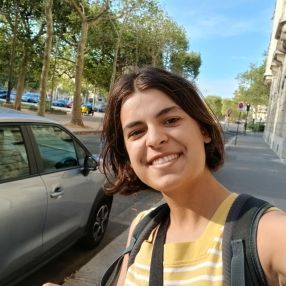 Sixtine, Niñera o canguro en Moncada