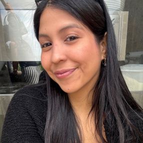 Nicole, Niñera o canguro en Azuqueca de Henares