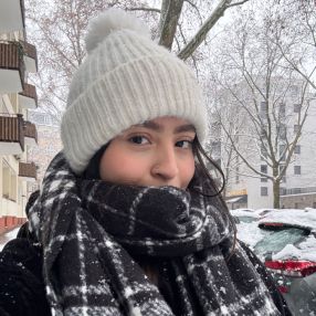 Estefania, Niñera o canguro en Parla