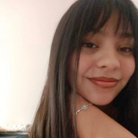 Tifany, Niñera o canguro en Deltebre