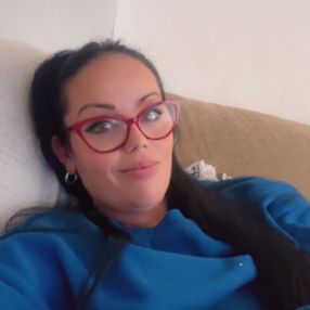 Noemy CR, Babysitter in El Algar