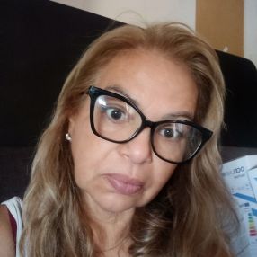 Elizabeth Delia, Babysitter in Mutilva Baja