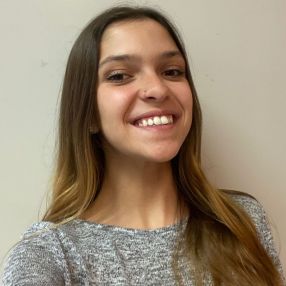 Ilianna, Babysitter in Tàrrega