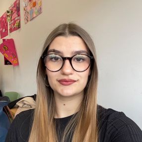 Lorena, Niñera o canguro en Benisa